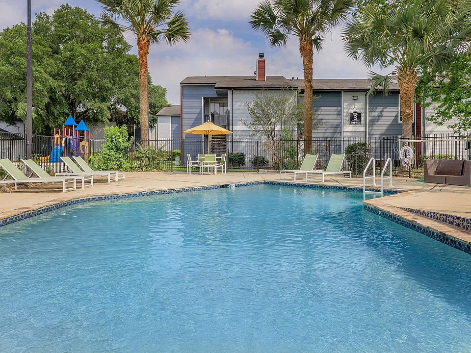 1st image of 411 Highland Cross Dr #1279458