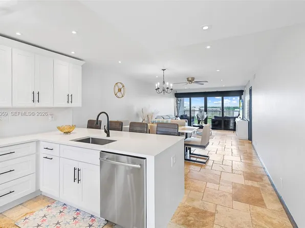 1401 N Riverside Dr, Pompano Beach, FL