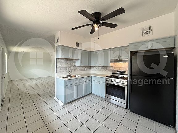 2nd image of 1014 N 28th St Unit 1