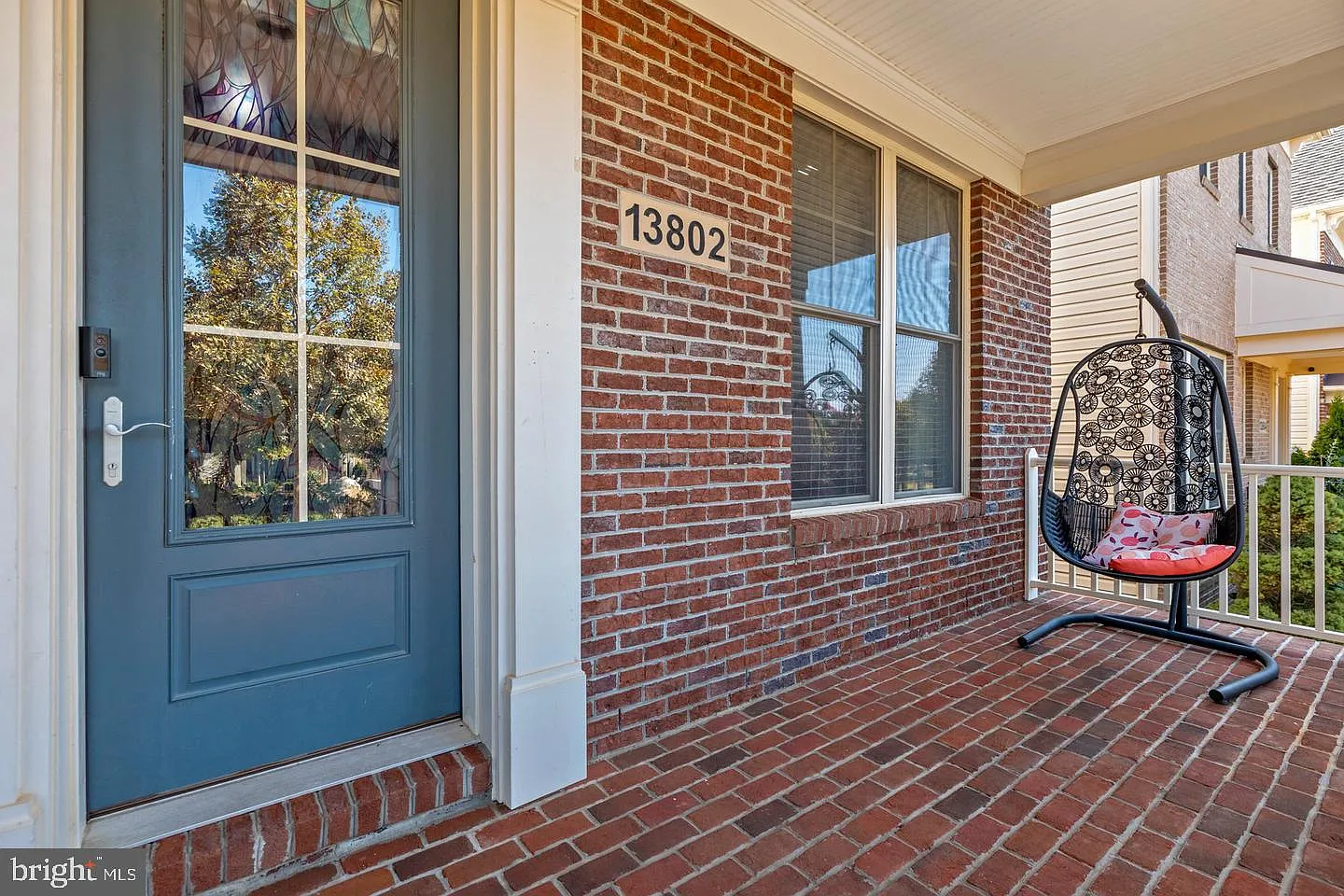 4 bed, 3.5 bath, 3758 sqft, $4,600 — Photo 3