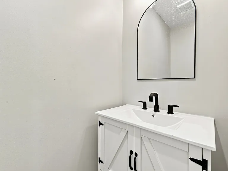 428 N 60th St — Photo 5