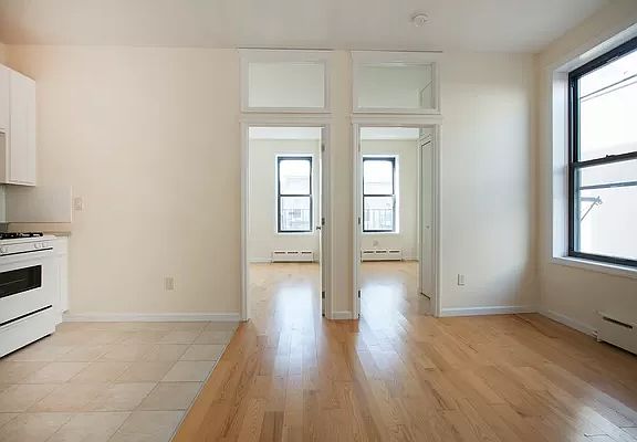 3rd image of 567 39th St APT 3A