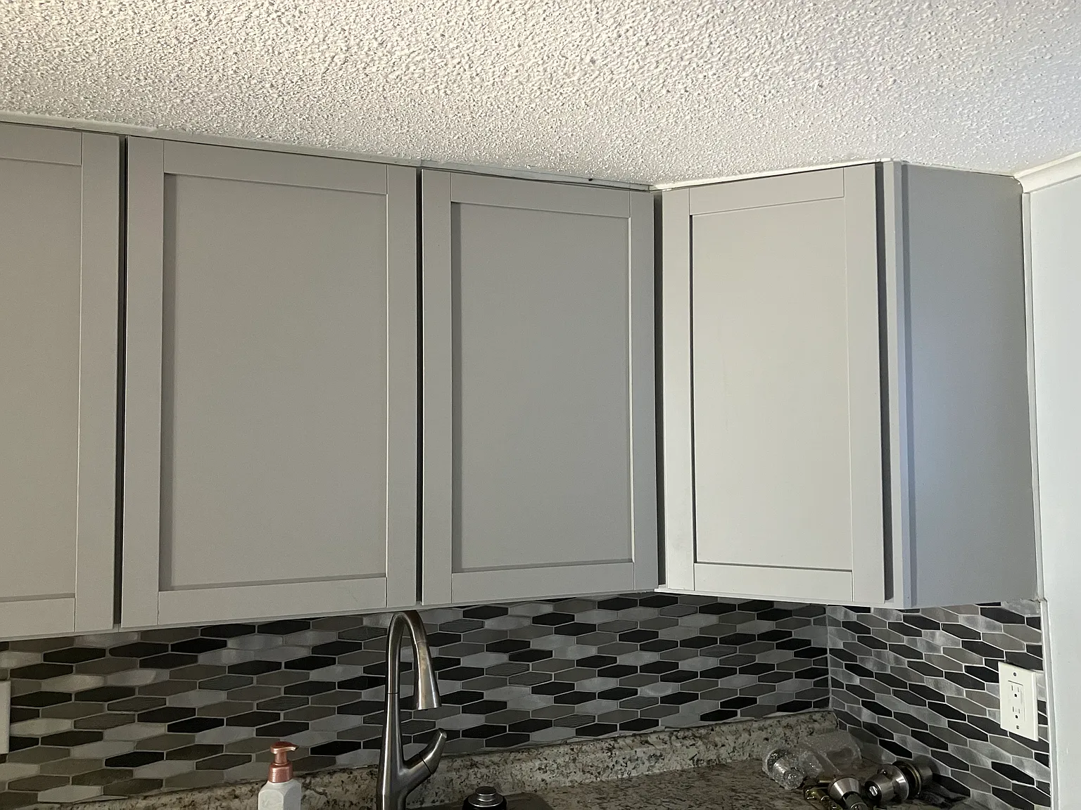 3 bed, 1150 sqft, $2,050 — Photo 1