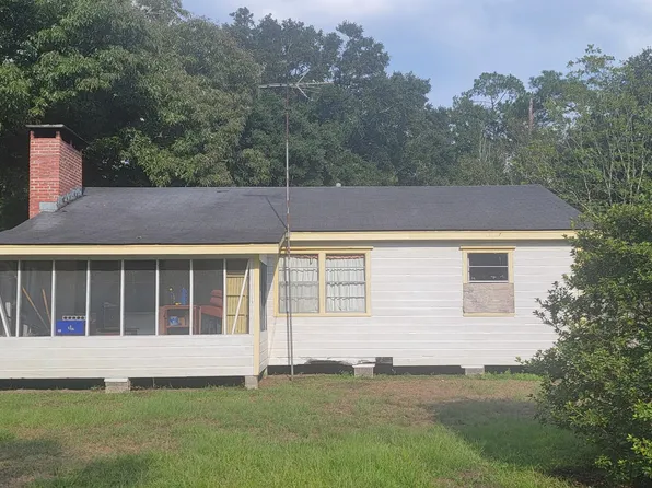 6370 Davis Rd, Long Beach, MS 39560