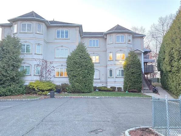 9 Gibbs Court #201, Monsey, NY 10952