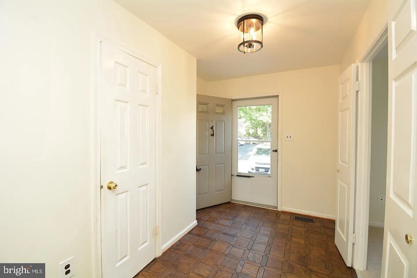 3 bed, 4.0 bath, 1540 sqft, $3,000 — Photo 3