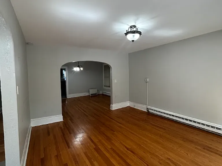 601 Clay Ave — Photo 7