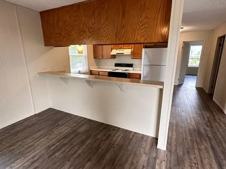 College Place Apartments — Photo 14