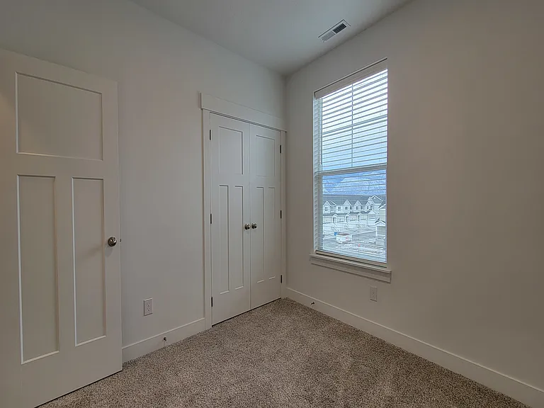 471 N 325 W #471 — Photo 15