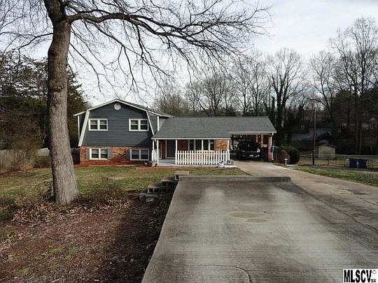 1st image of 10 Forest Hill Ct