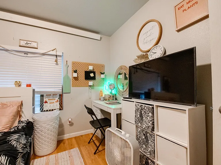 415 E Bradley St #BASEMENT — Photo 14