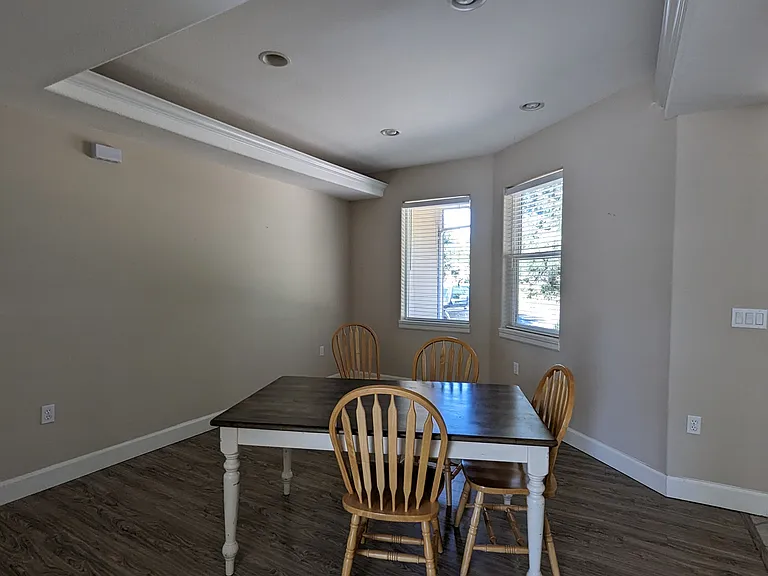 302 Lake Bay Loop SE — Photo 8