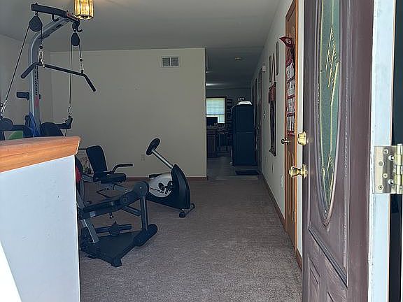 3rd image of 107 Holmgren Dr