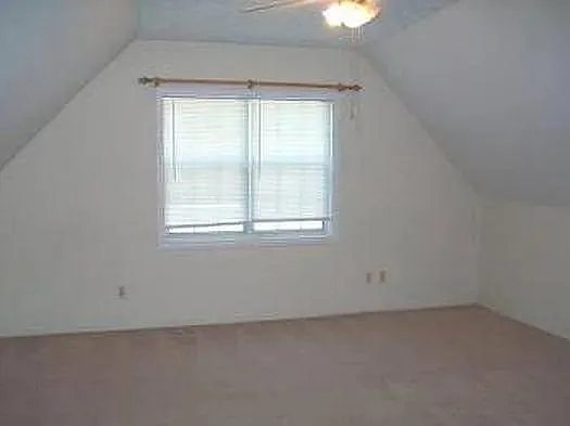 2090 Hollywood Dr — Photo 12