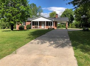 2669 Tuthill Dr, Lenoir, NC 28645