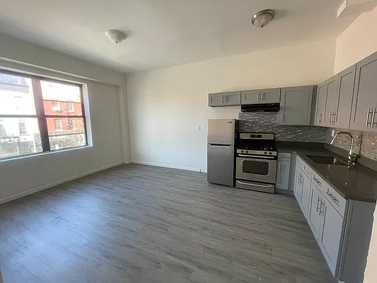 Rented by Elliott Klein Realty Co | media 1