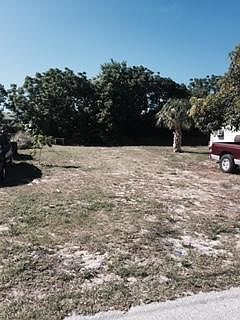 2nd image of 8487 SE Fern St