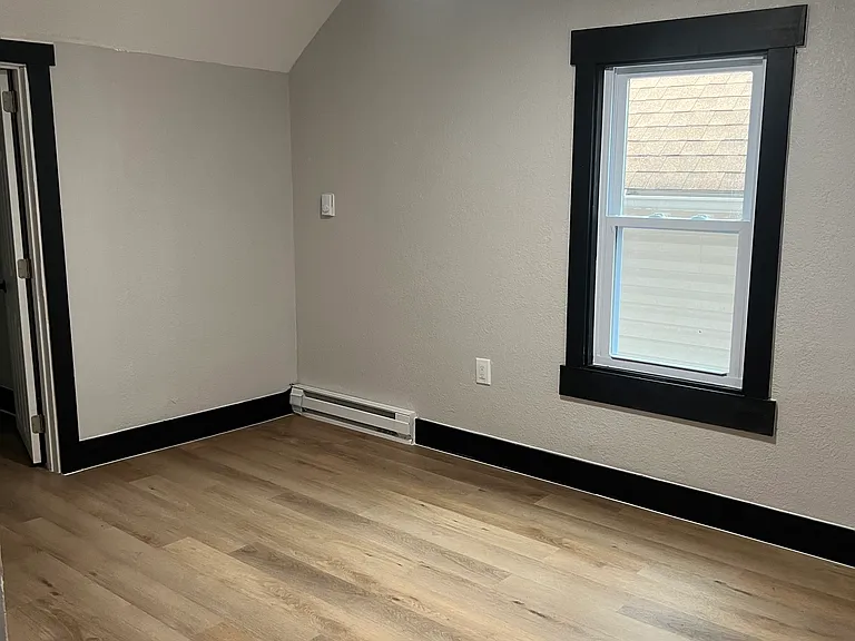 7709 Elton Ave — Photo 24