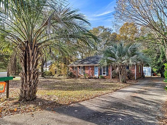 3rd image of 318 Maid Stone Rd
