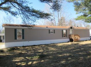 18 Parkway, Bowdoin, ME 04287