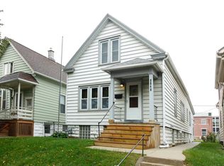3040 N Pierce St, Milwaukee, WI