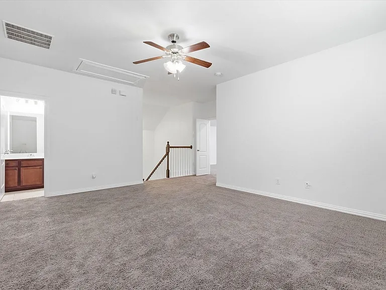 808 Bird Creek Dr — Photo 32