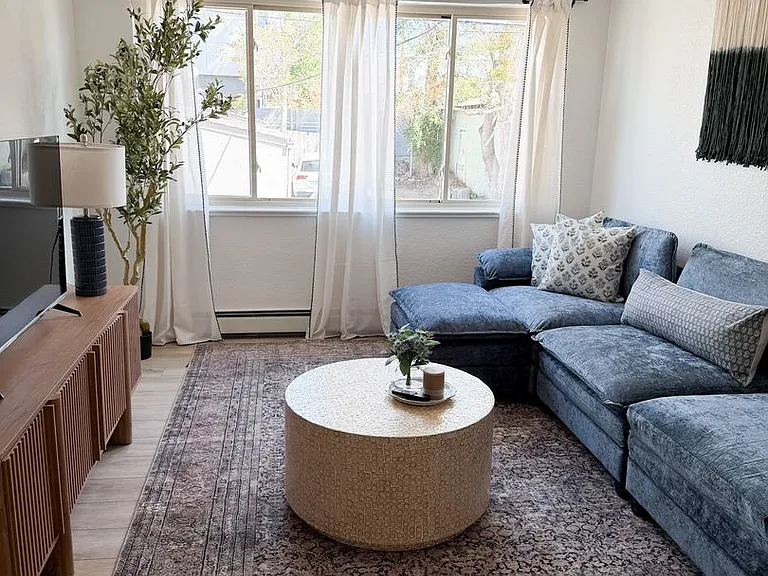 2526 N Clay St — Photo 14