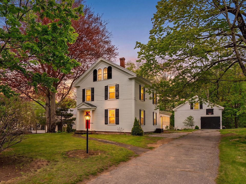 1st image of 10 Maple St