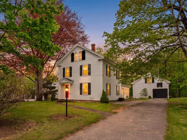 10 Maple St, Sturbridge, MA 01566
