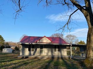 1141 Liberty Rd, Winchester, TN 37398