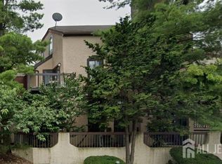 57 Smith St, Perth Amboy, NJ 08861