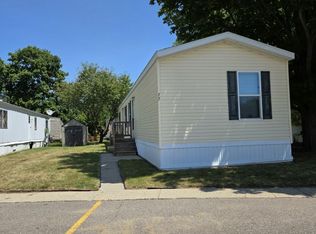 51000 Mott Rd #77, Canton, MI 48188