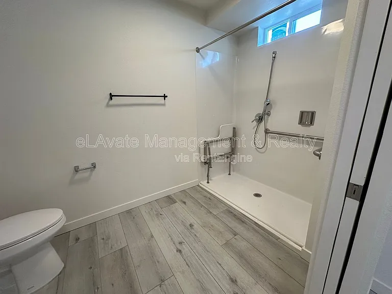 1120 E 25th St #200 — Photo 7
