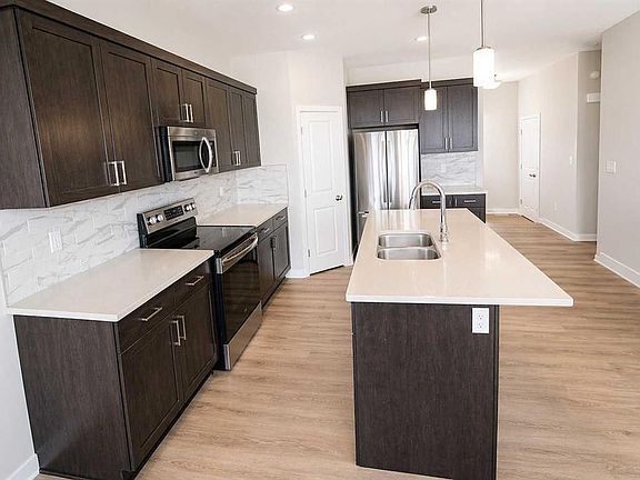 3rd image of 4438 S Van Eaton Way