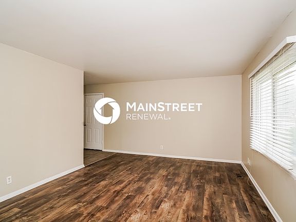 4th image of 4265 Aspen Way