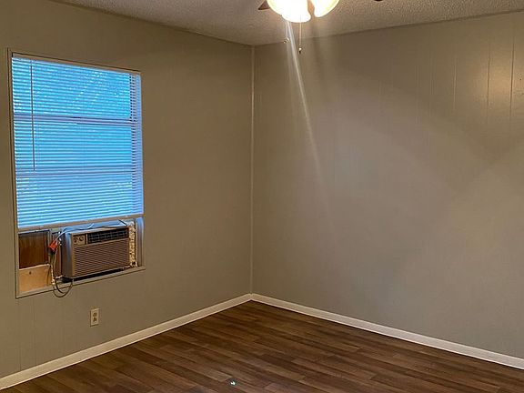 5th image of 119 Holland Ave #C