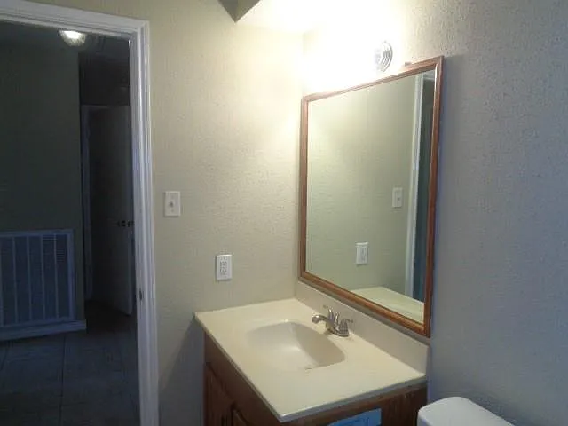 14022 Greenway Dr — Photo 13