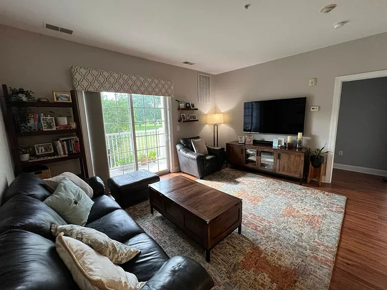 3111 Windsor Park Ct — Photo 4