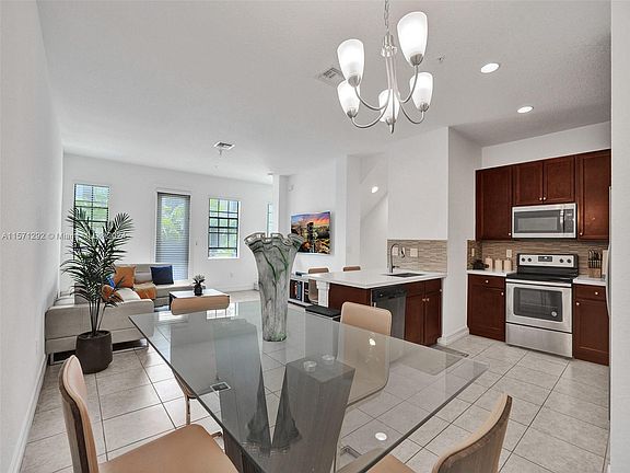 2nd image of 11521 SW 13th Ct