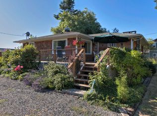7386 Jackson Rd, Blaine, WA 98230