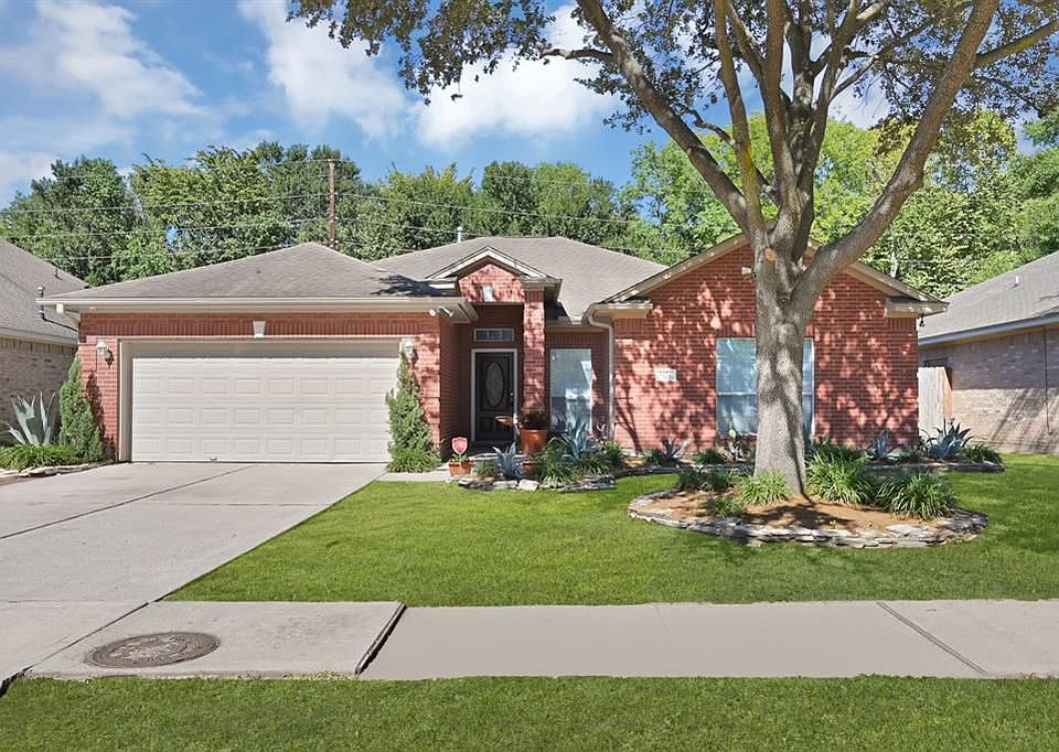 1st image of 8154 Log Hollow Dr