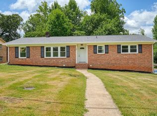 126 Dover Rd, Spartanburg, SC 29301