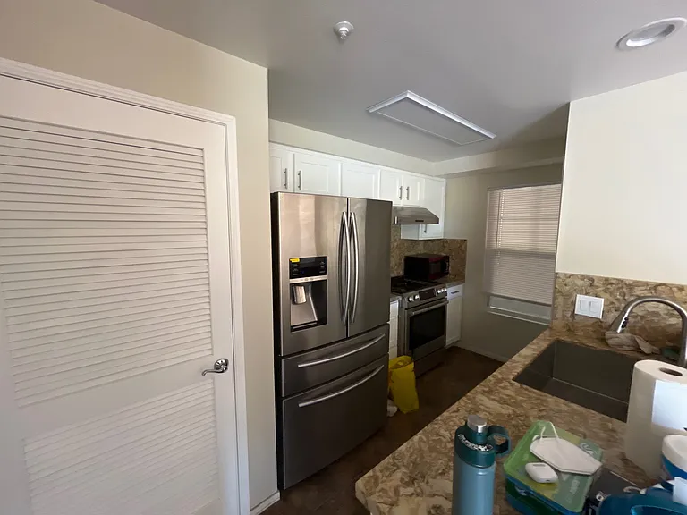 280 Caldecott Ln #208 — Photo 4