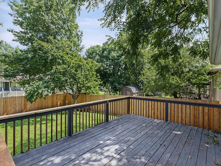 12813 S Sycamore St — Photo 29