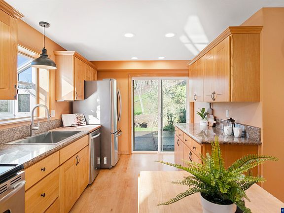 5th image of 9275 SE Terrace View Ct