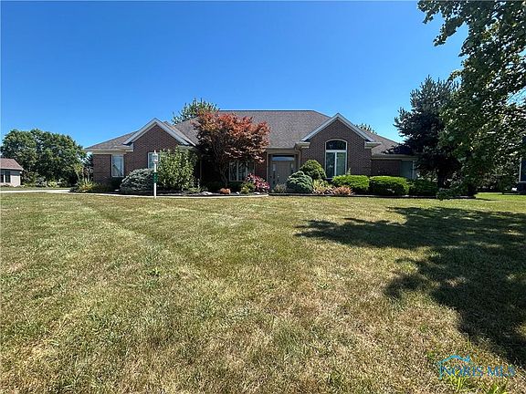 3rd image of 251 Saint Paul Dr