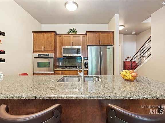 3rd image of 412 S 13th St APT 110