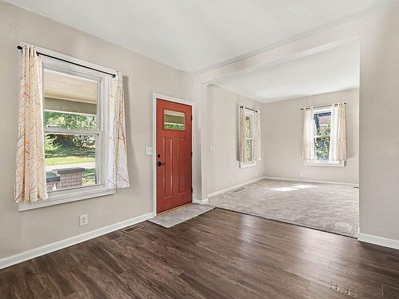 5th image of 87 Beech Dr