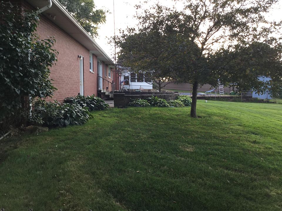 2nd image of 8511 Beatty St NW