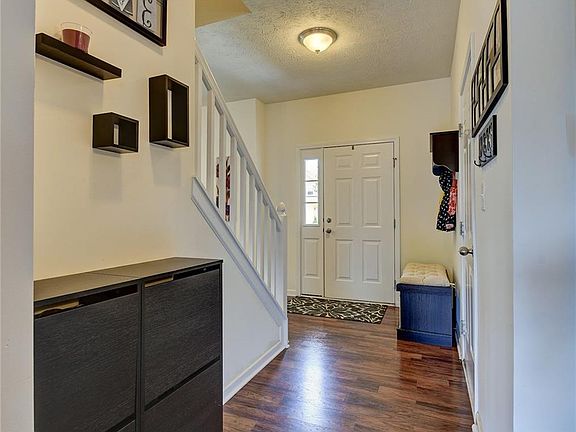 4th image of 15248 Silver Charm Dr